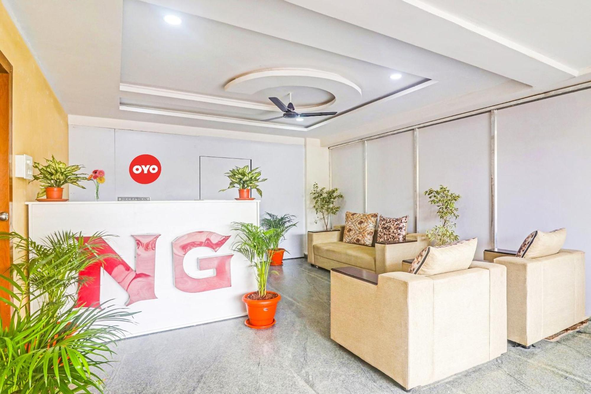 Hotel O Sri Navya Grand Near Nexus Haidarábád Kültér fotó